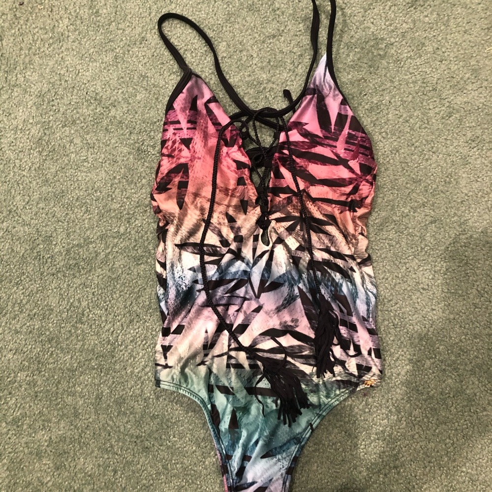 🎉HP🎉PilyQ one piece swim size S congo print NWOT - Picture 4 of 4